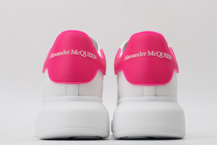 alex mcqu sneakers