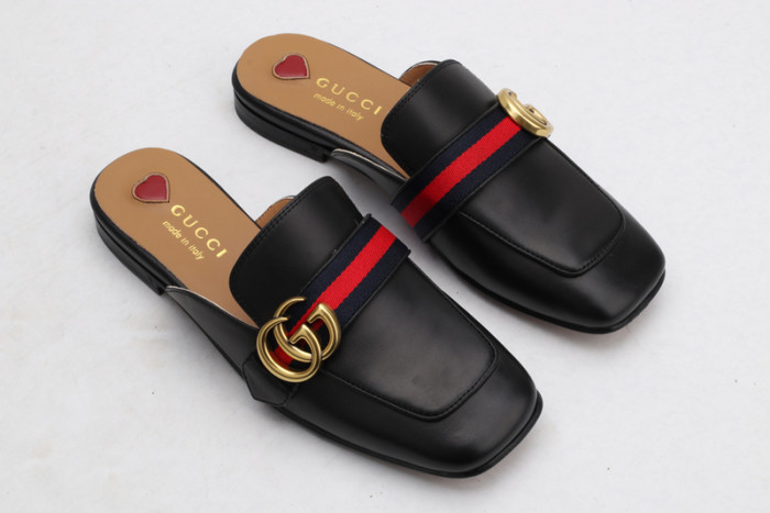 guc loafer