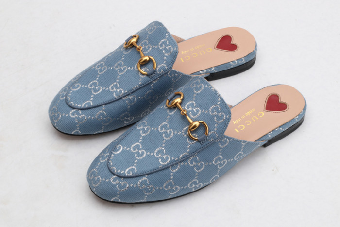 guc loafer
