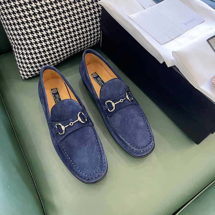 guc loafer
