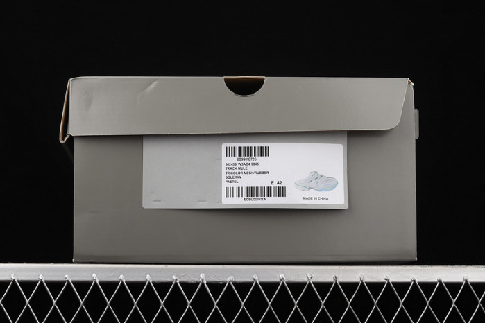 bl track trainers sneaker 082525