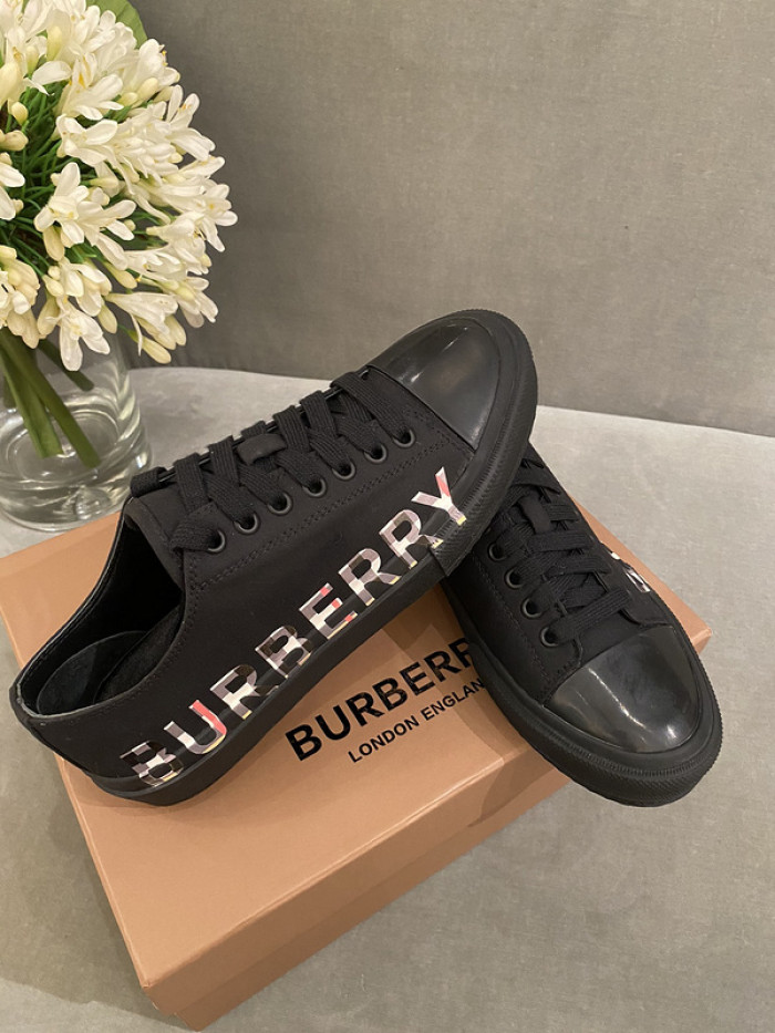 BUBERY SNEAKER