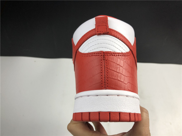 nike dunk high pro sb red stars 307385-161