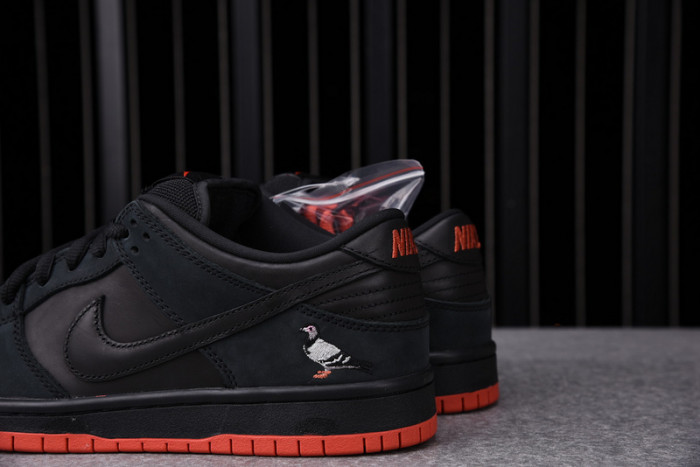 nike sb dunk low black pigeon - 883232-008