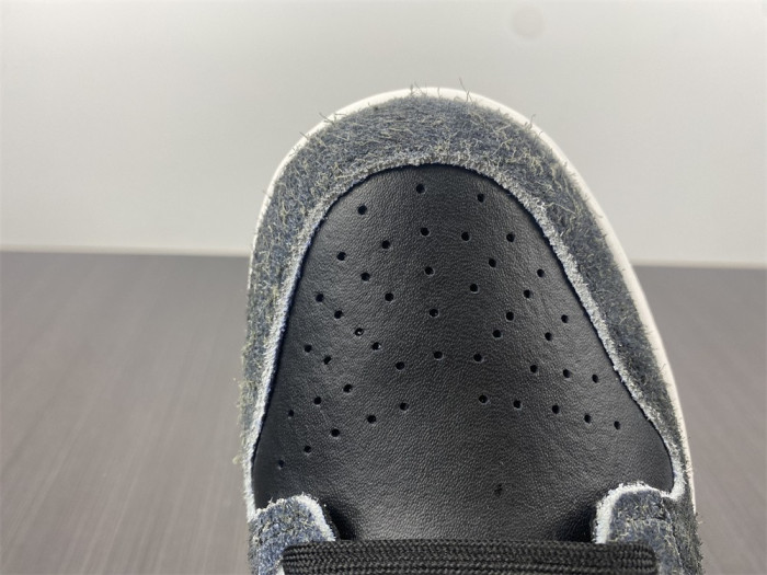 nike dunk low “zebra” dh7913-001