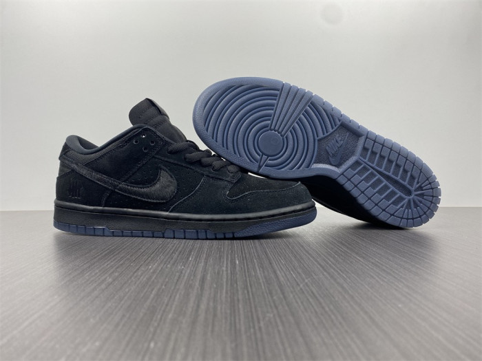 undefeated x nike dunk low do9329-001