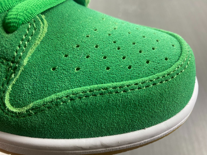 nike sb dunk low pro st. patrick
