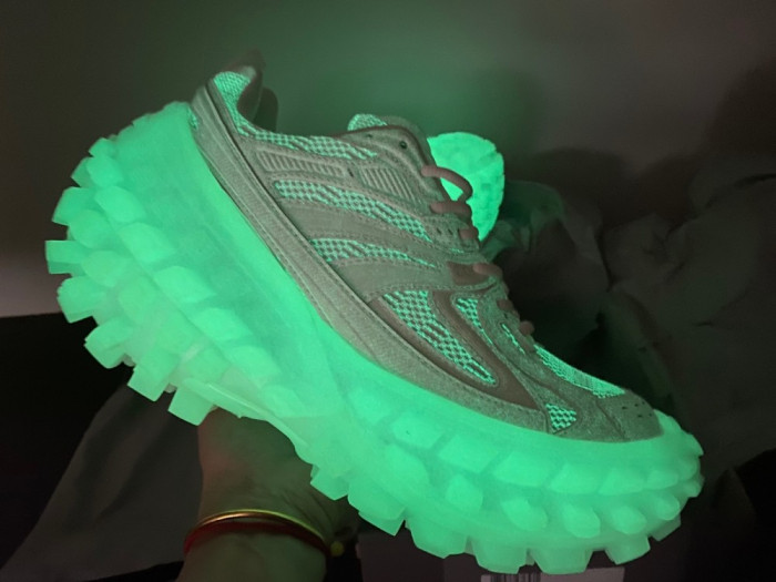 Ba*len*cia*ga defender pure white luminous 5144524