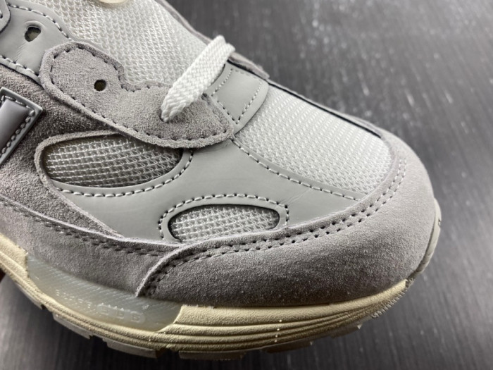 new balance x wtaps m992md