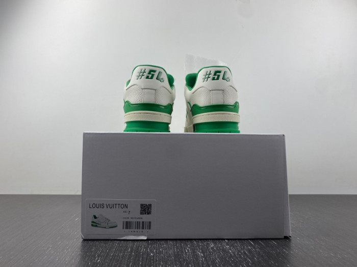 2023 l**is V*t*n lv trainer 25291