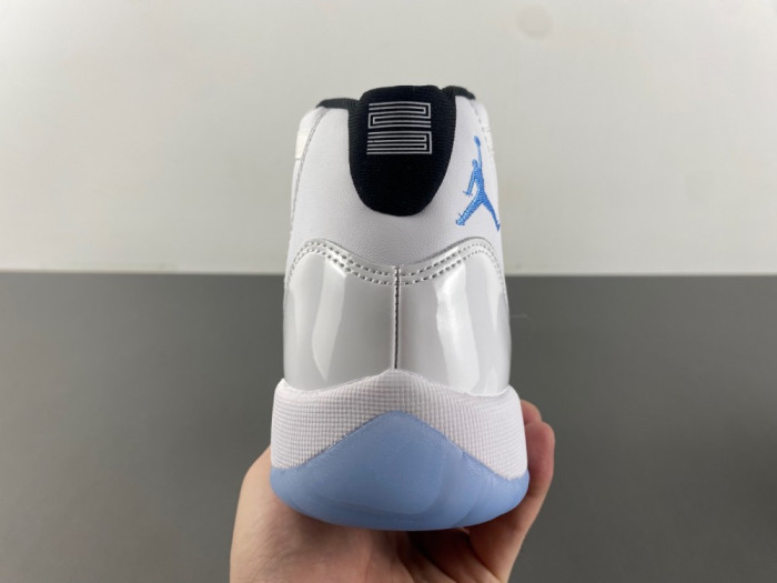 AIR JORDAN 11 RETRO LEGEND BLUE 2024 378038-104