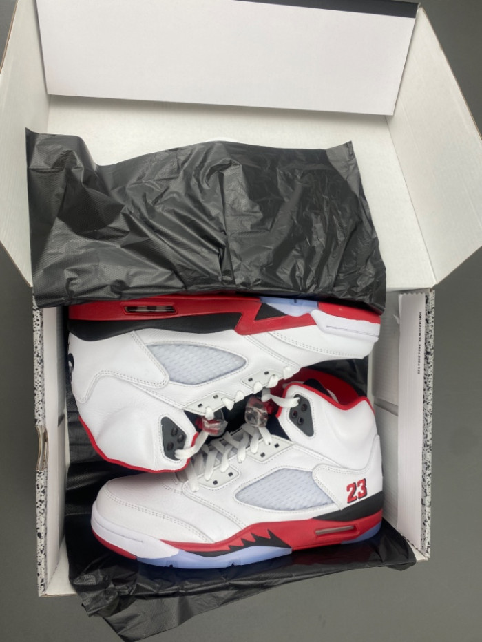 OFF WHITE AIR JORDAN 5 FIRE RED BLACK TONGUE - HQ7978-101