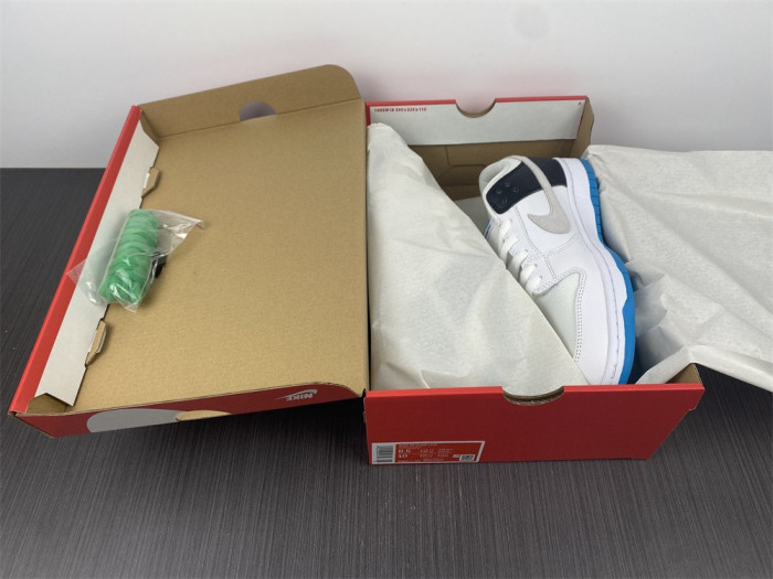 nike sb dunk low "laser blue" bq6817-101