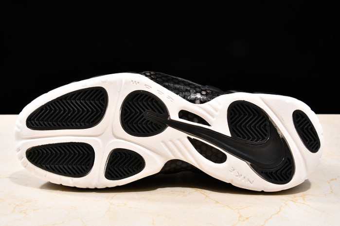 nike air foamposite pro “dr. doom” black/white 624041-006
