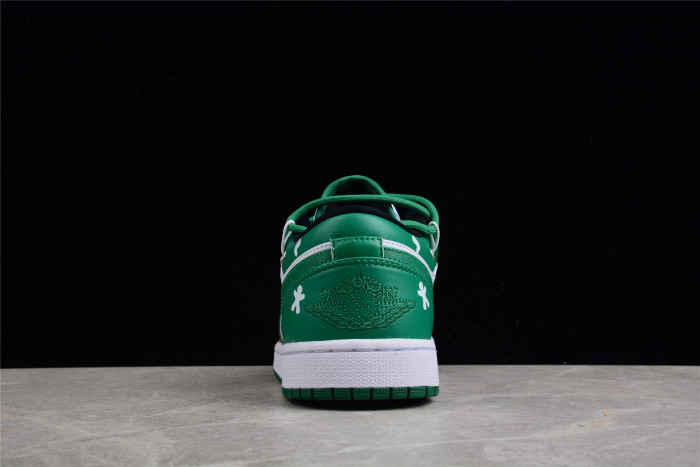 air jordan 1 low “christmas 553558-129