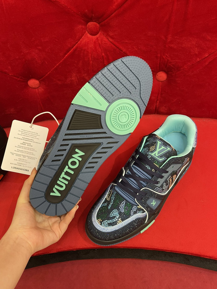 2023l**is V*t*n lv trainer #54 2531